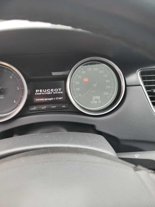 Samochód Peugeot 508