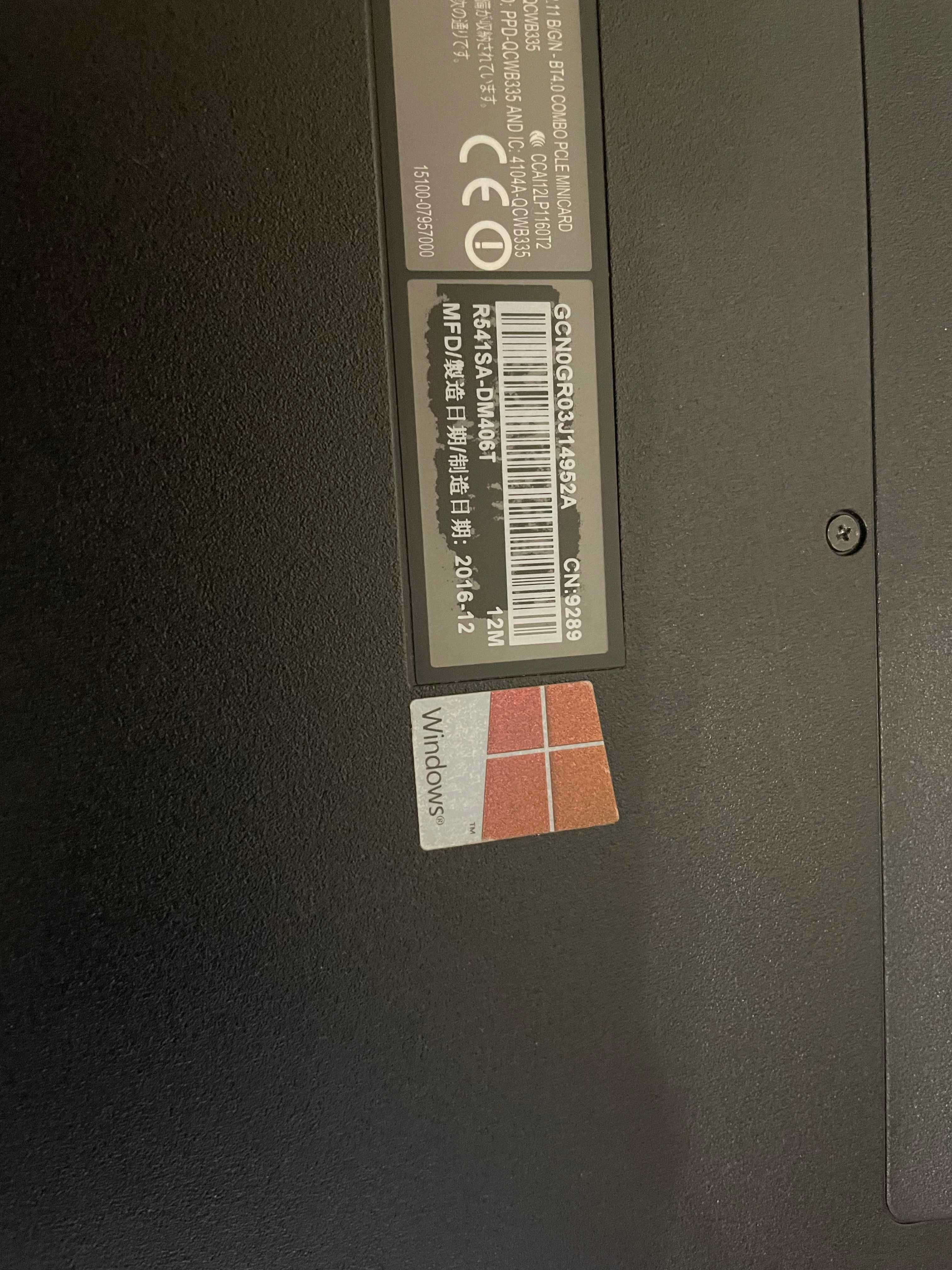 Ноутбук ASUS R541S (побита матриця, без hdd)