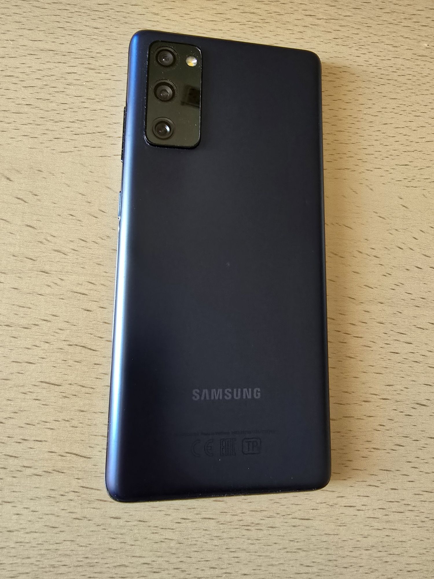 Смартфон SAMSUNG S20FE
