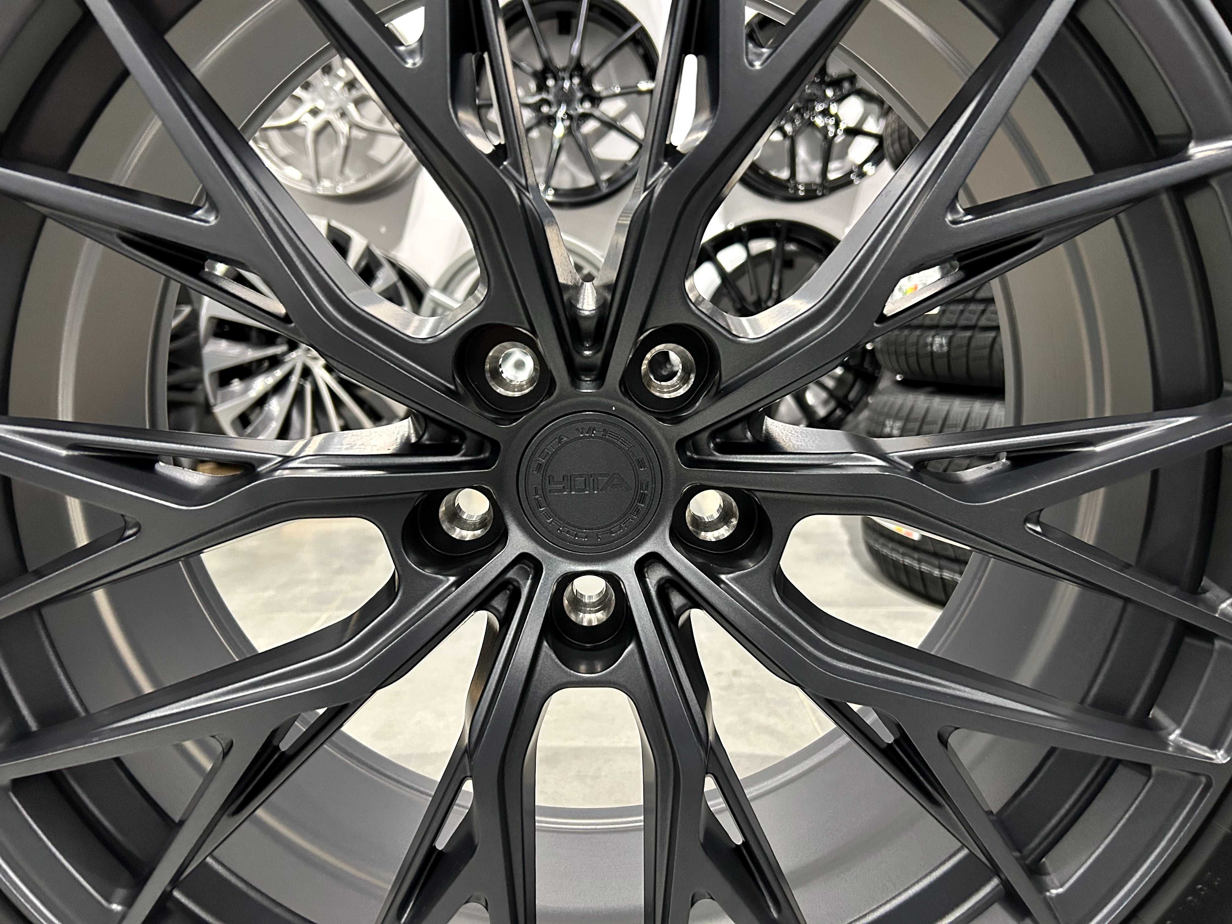 Koła letnie YOTA YP7 20 5x112 ET30 Audi A6 C7 255/35R20 Pirelli