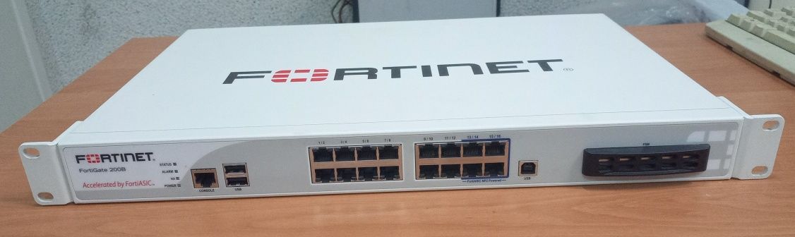 Межсетевой экран (Firewall) Fortinet FG-200B