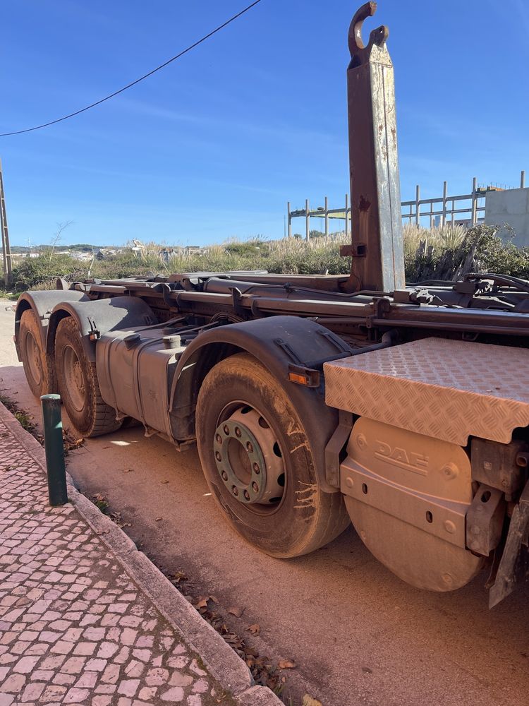 Camião DAF Porta Contentores Ampliroll 8x4  Cont. Basculante Hardox