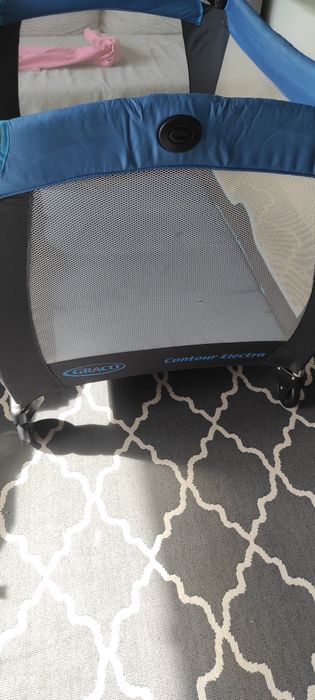 Łóżeczko turystyczne, rozkładane 95cm x 65cm