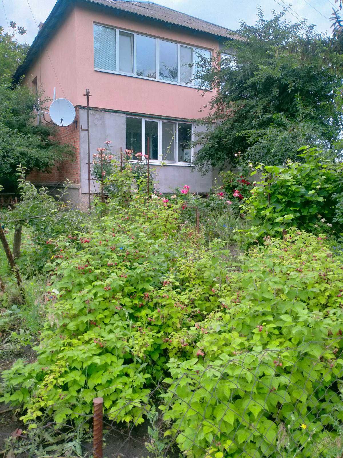Продам квартиру в Решетилівці 2-х кімнатну вмебльовану