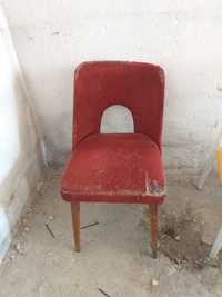 Krzesło muszelka z okresu PRL