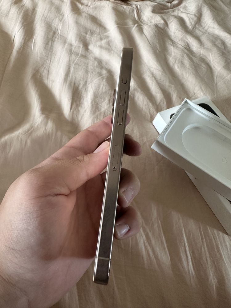 iPhone 16 Pro Max 512 сим с коробкой 100% акумулятор
