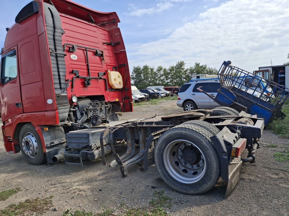 Разборка запчасти шрот Volvo FH12 2001 года двигатель 420