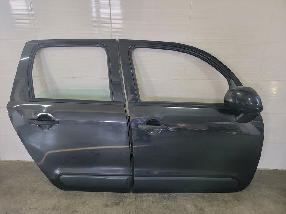 Двері передні-задні Citroën C3 Picasso 2008-2017