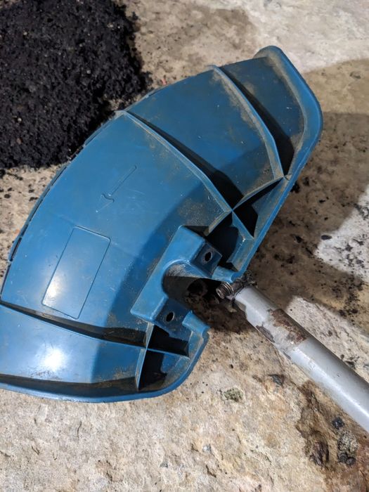 Продам триммер Зенит ЗТС-1800 в нерабочем состояни