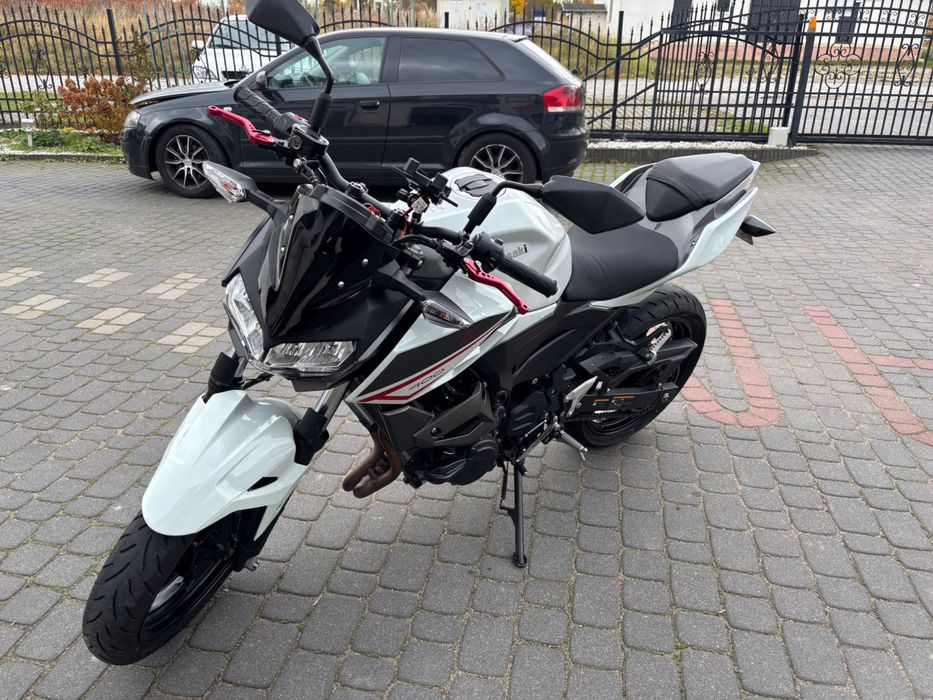 Kawasaki Z400 rok 2022 niski przebieg