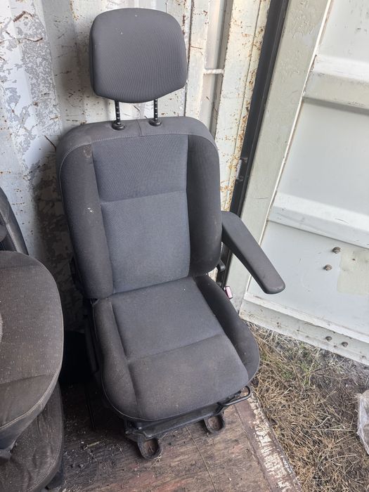 Fotel prawy pasażer podlokietnik  Opel Movano B  Master III IV NV400