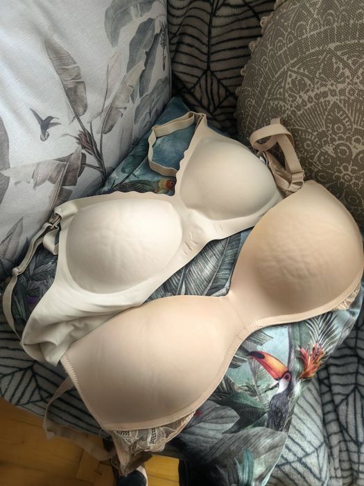 2 staniki do karmienia piersią Sinsay 85D i drugi XL