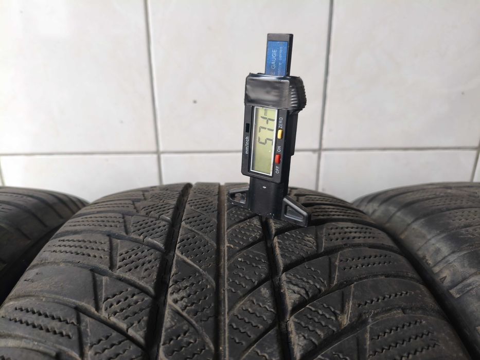 Bridgestone 245/50R19 RSC 2x5.71mm 2x4.50mm cena za 4szt MONTAŻ ZIMA
