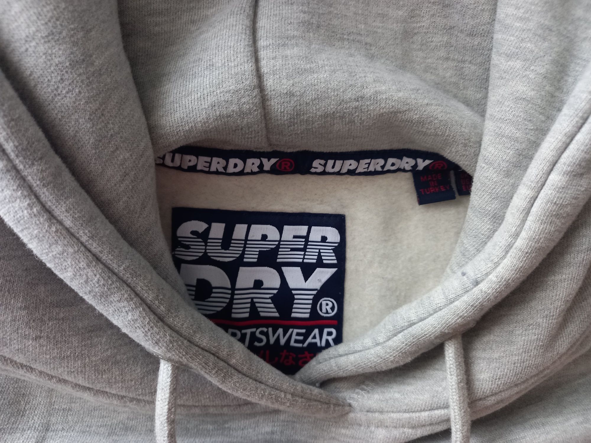 Брендова толстовка подовжена Superdry. Унісекс.
Розмір M/L.
Детальні р