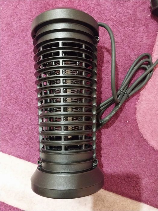 лампа для знищення комарів