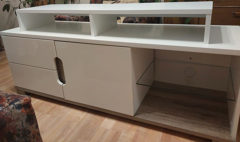 szafka RTV wysoki połysk