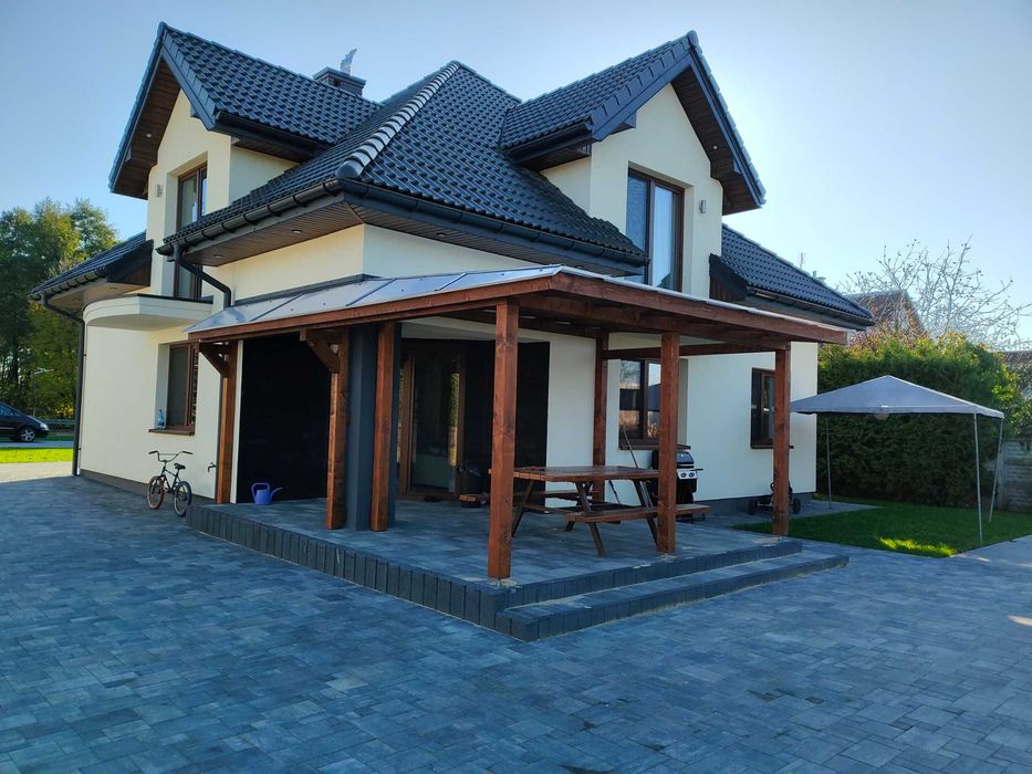 Konstrukcje drewniane tarasy zadaszenia altany pergole wiaty schody