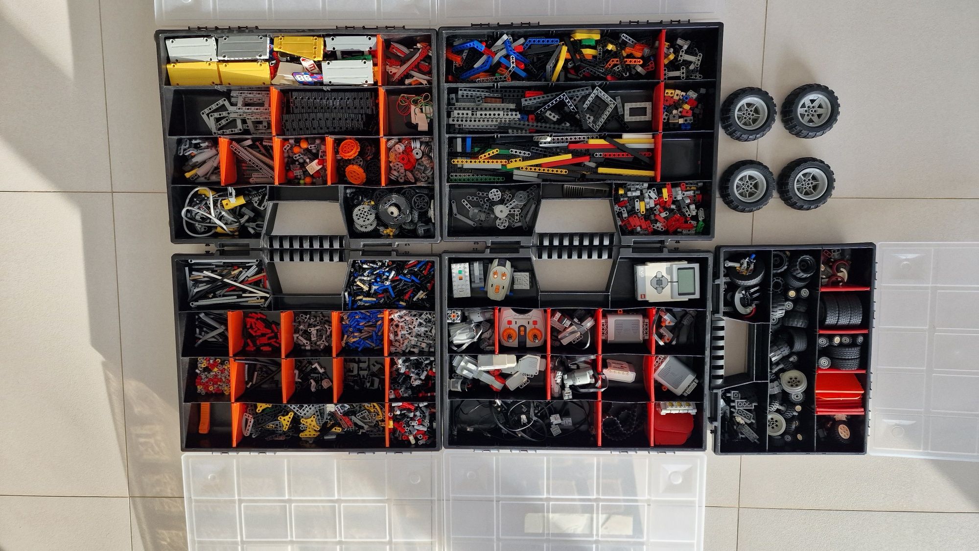 Lego technics  + lego mindstprms ev3