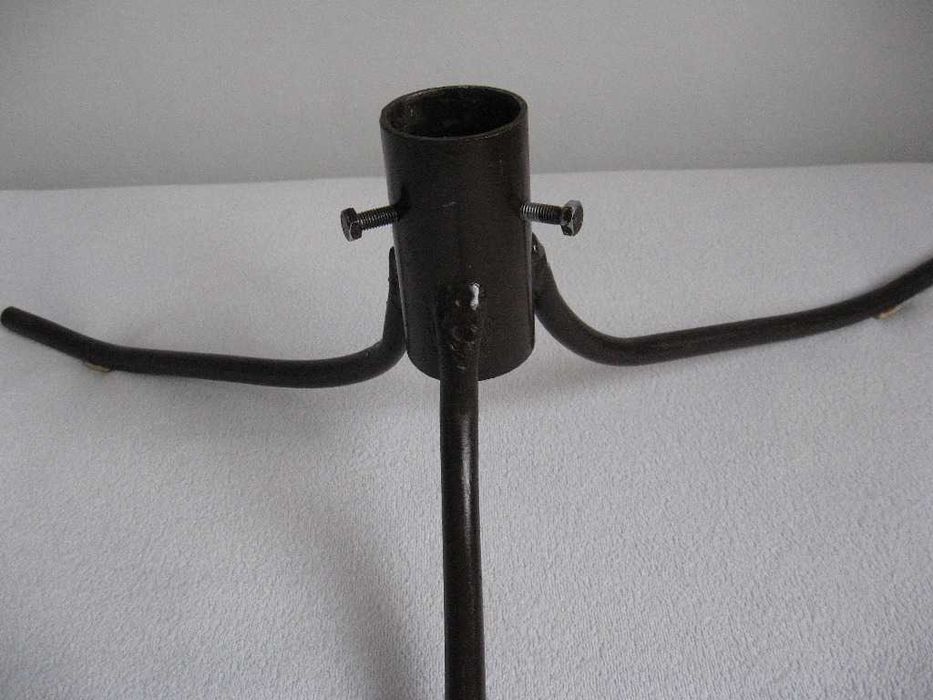 Stojak metalowy pod choinkę