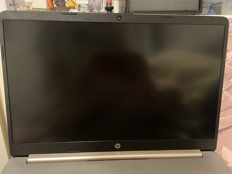 laptop HP , intel core i3, 8 gb RAM, 256 GB SSD Windows 11 home