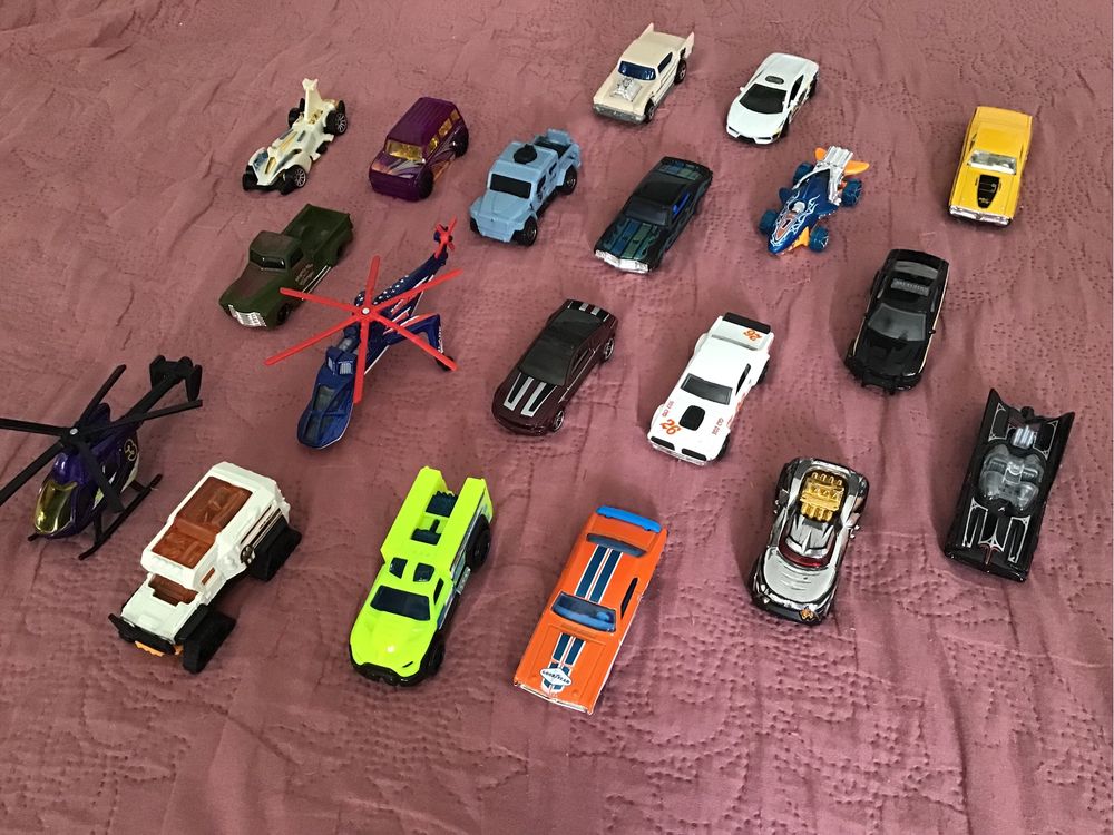 HotWheels & Matchbox 156 szt.