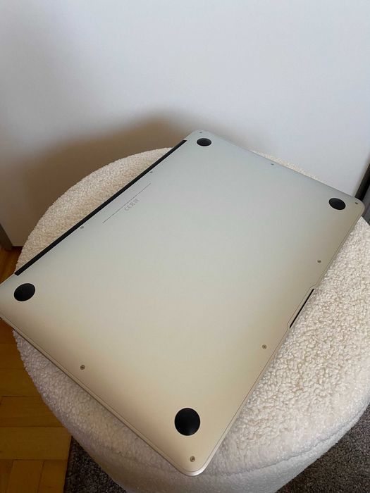 Apple Macbook Air 2017 13 cali 8 GB