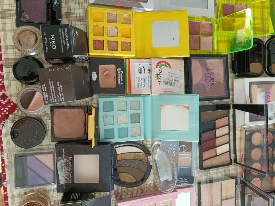 Paleta paletka cienie makijaż Bourjois nars kiko milennials becca