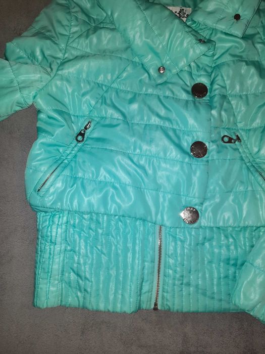 Куртка на дівчинку s