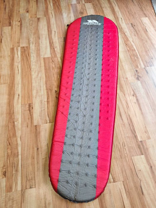 Całoroczna dmuchana mata do spania, wyprawowa.