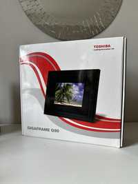 Toshiba Gigaframe Q80 ramka elektroniczna na zdjęcia