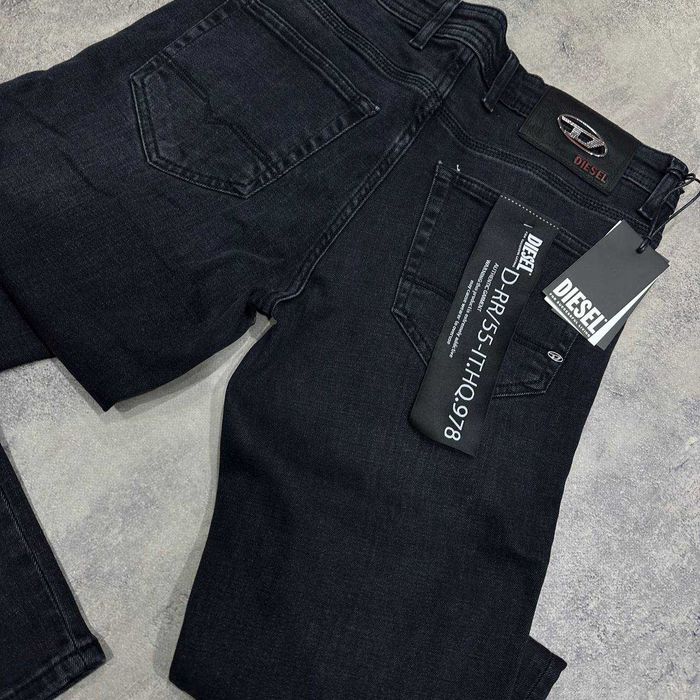 Чоловічі чорні джинси Diesel