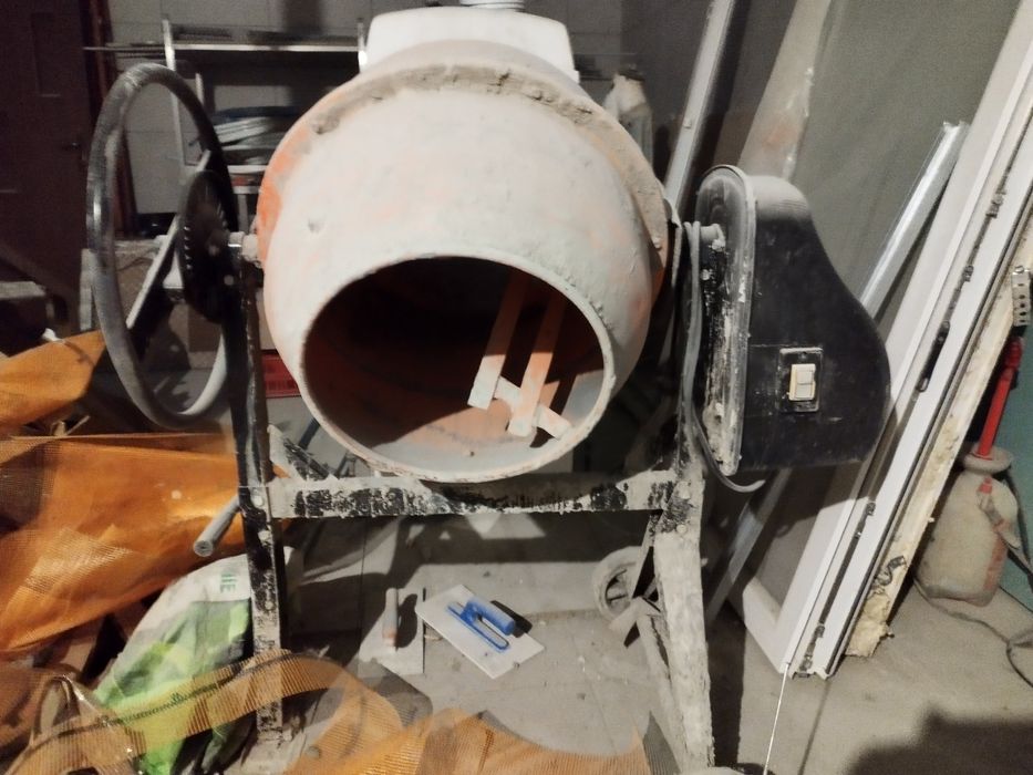 Betoniarka 100l  sprawna