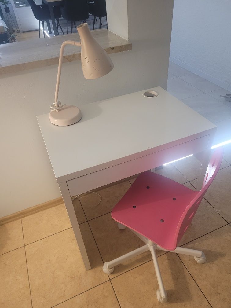 Krzesło,lampka, IKEA