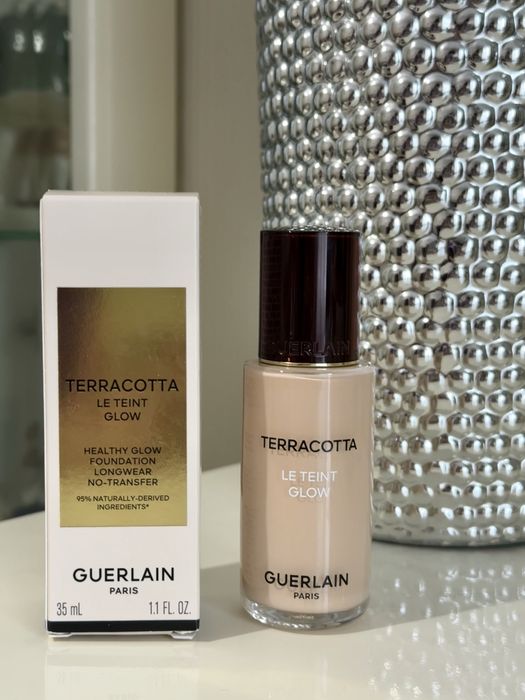 Guerlain terracotta le teint glow тональна основа