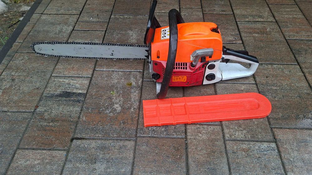 Piła spalinowa "chińczyk" 2