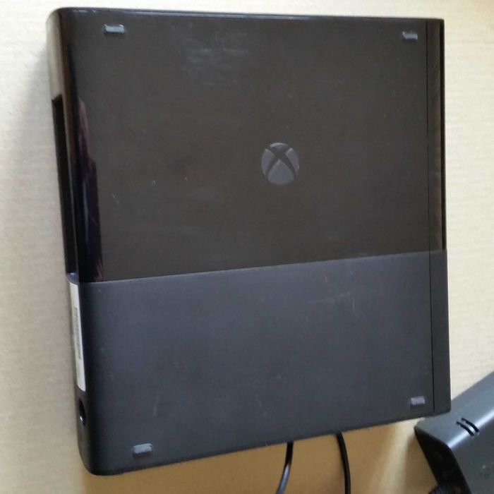 Xbox 360 E 250 Гб. приставка