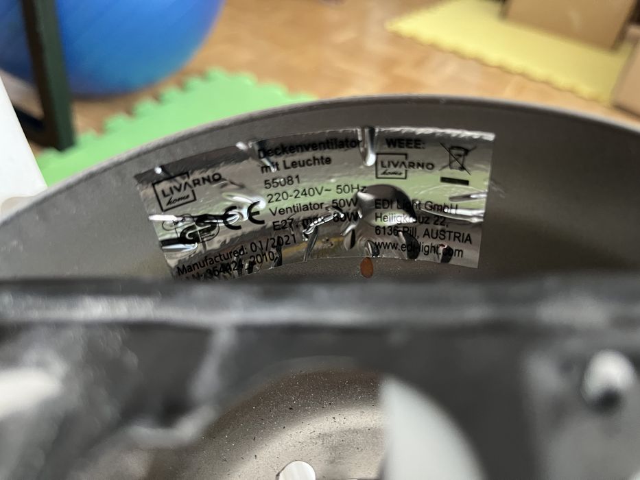 Lampa z wentylatorem duża / Wentylator sufitowy