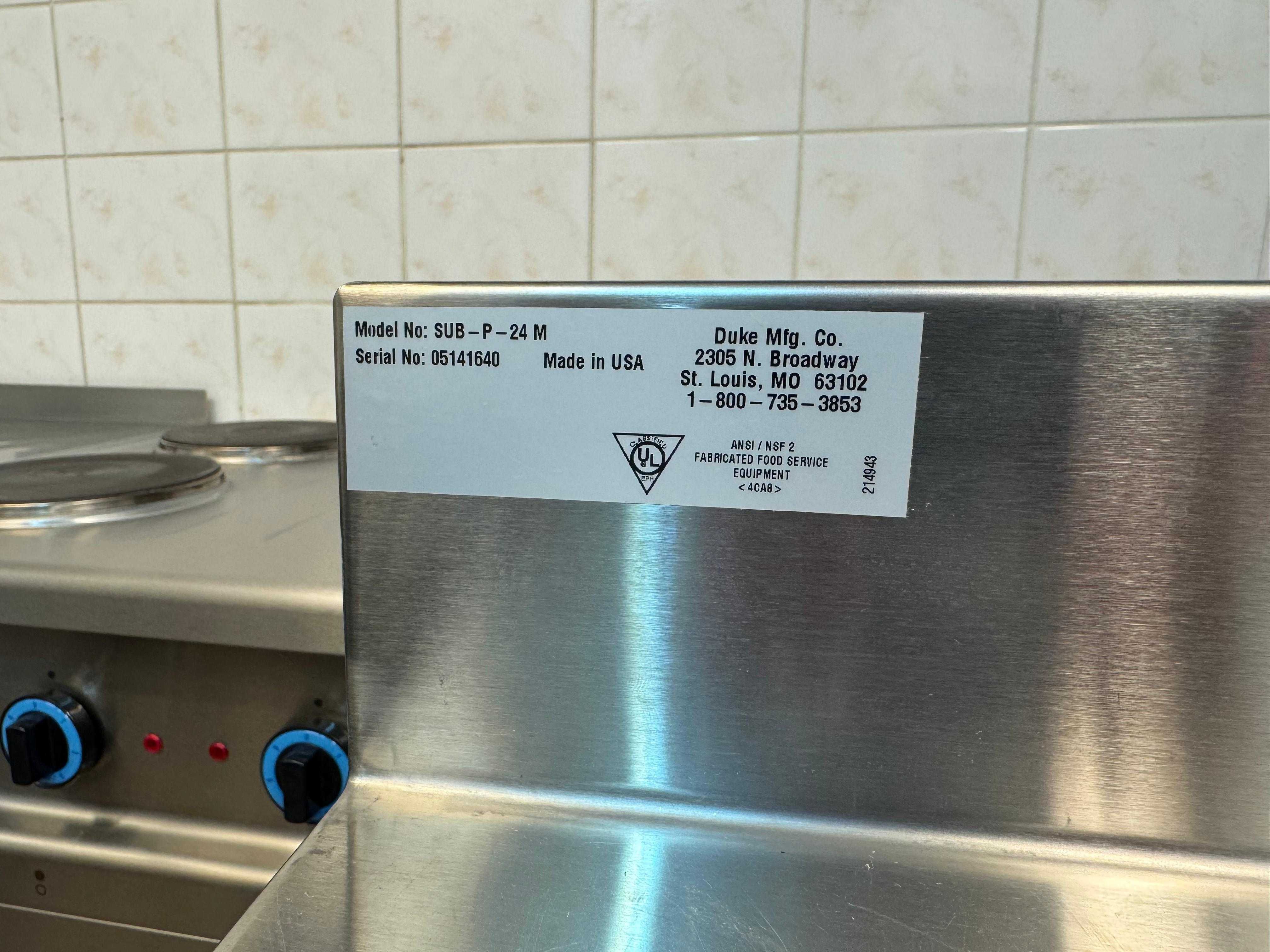 Szafka jednodrzwiowa z drzwiami stół przyścienny gastronomiczny Duke