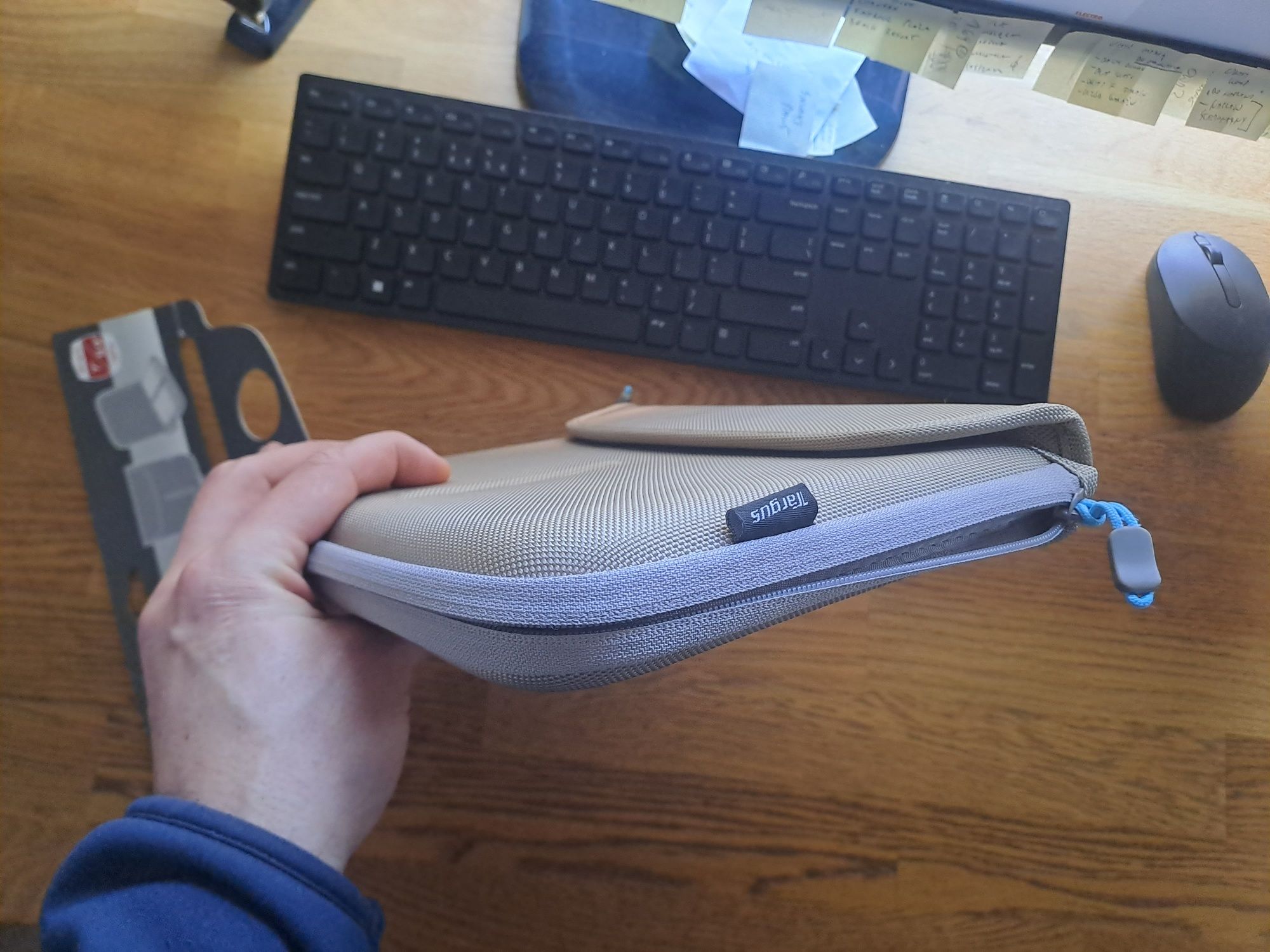 Nowe Etui na laptopa tablet Targus slim laptop case