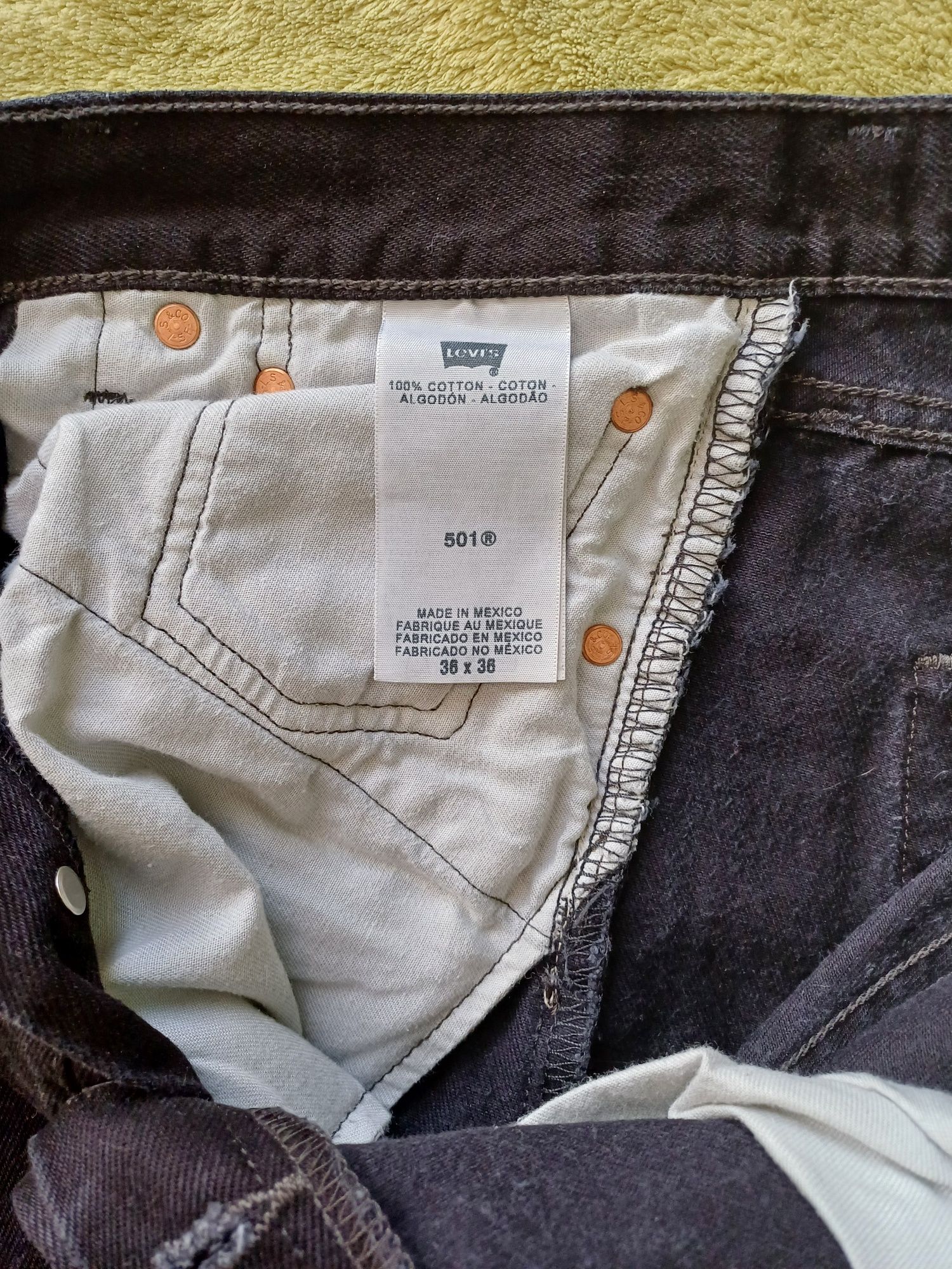 Nowe, męskie spodnie jeansowe marki Levi Strauss 501. Rozmiar W36 L36