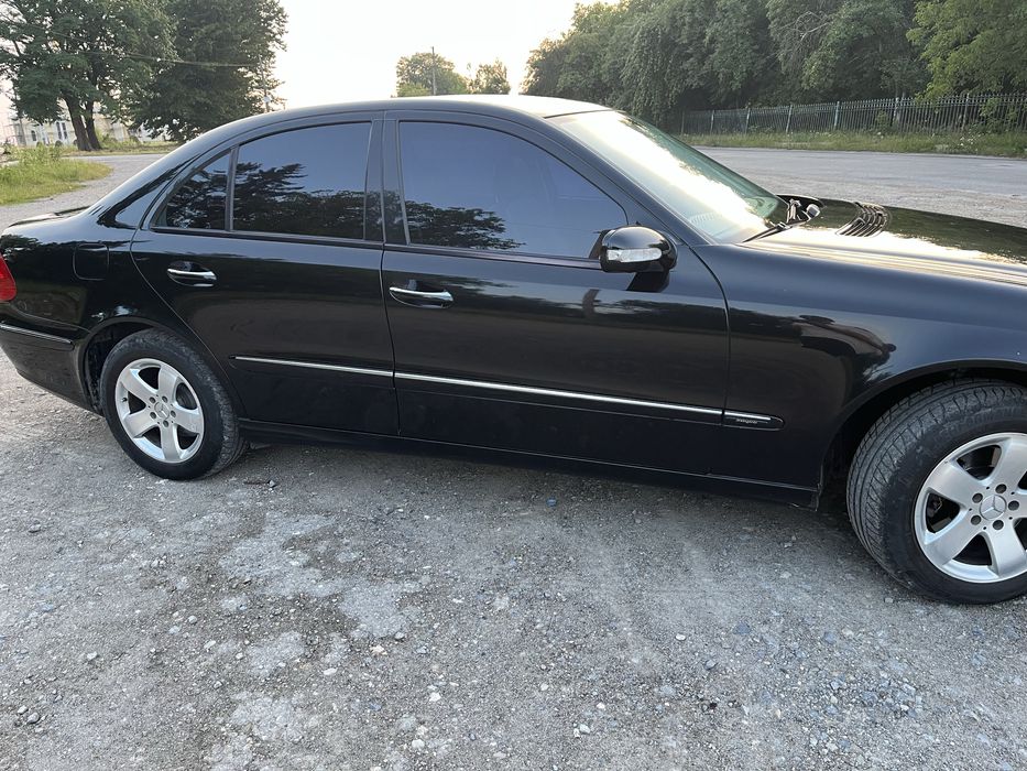 Мерседес 211 mercedes
