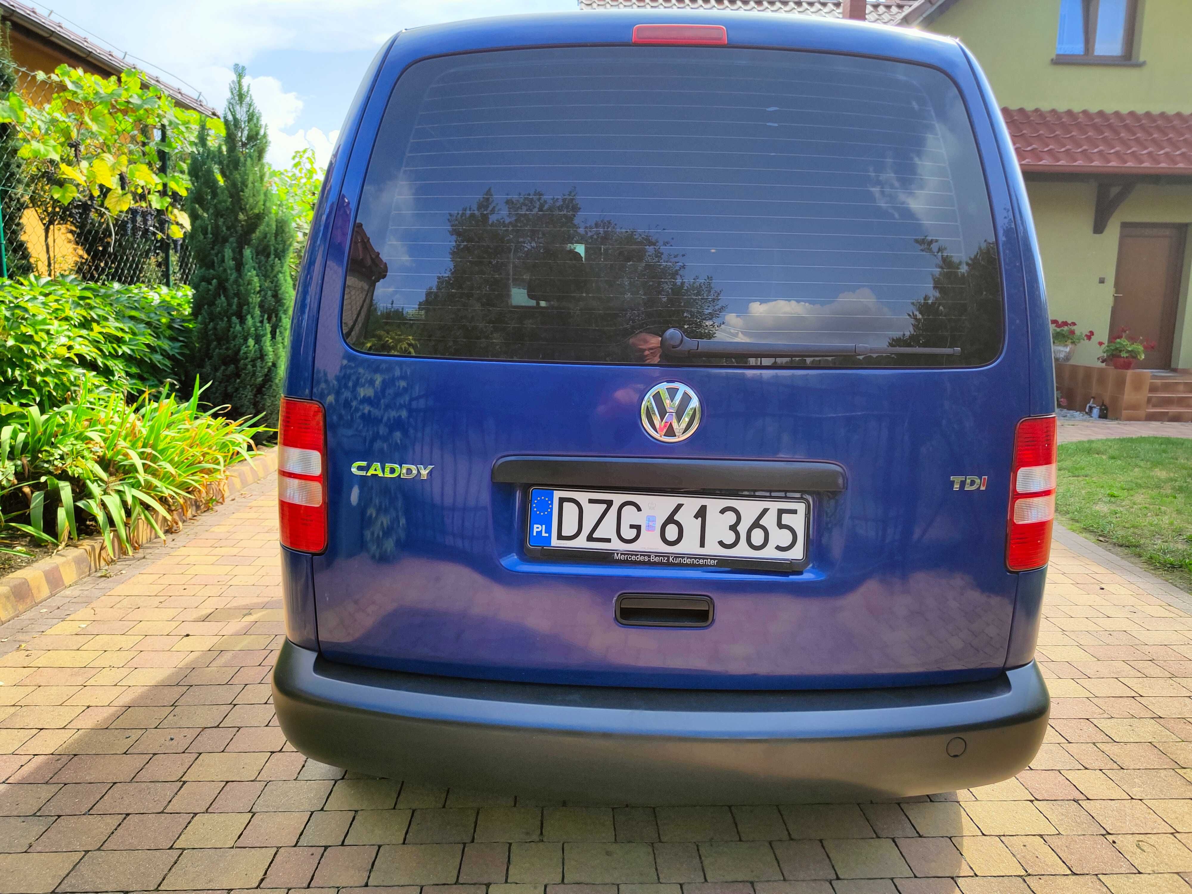 Sprzedam Volkswagena Caddy rok 2013 poj. 1600 cena 29500 zł