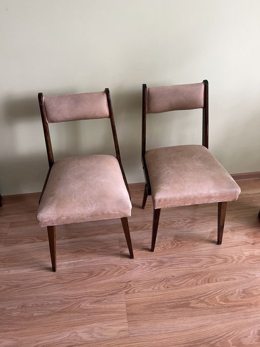 Drewniane krzesła PRL