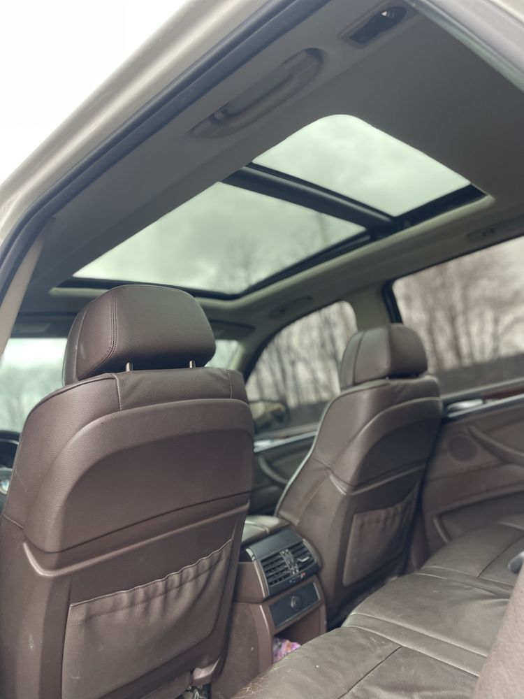 Продам BMW X5 3.0 газ/бензин