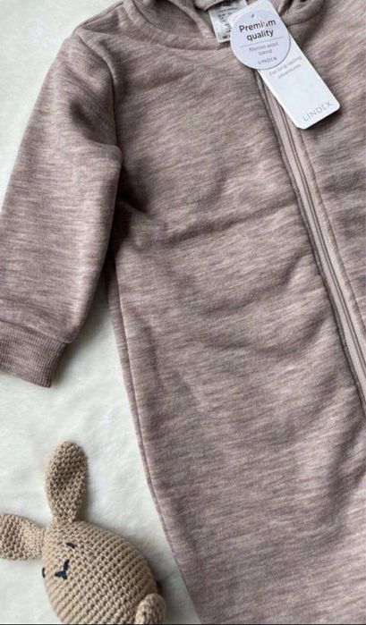 Lindex beżowy kombinezon merino