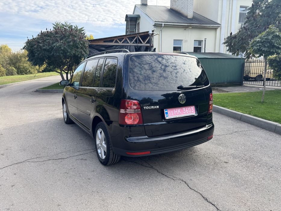Volkswagen Touran 2009 р. 1,6mpi