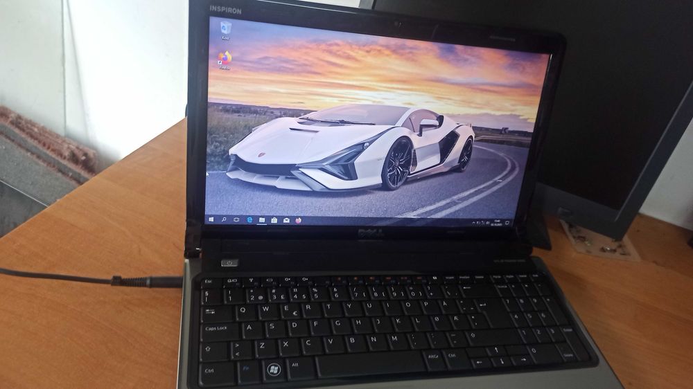 Laptop Dell Inspiron  15,6 " Intel Core i3