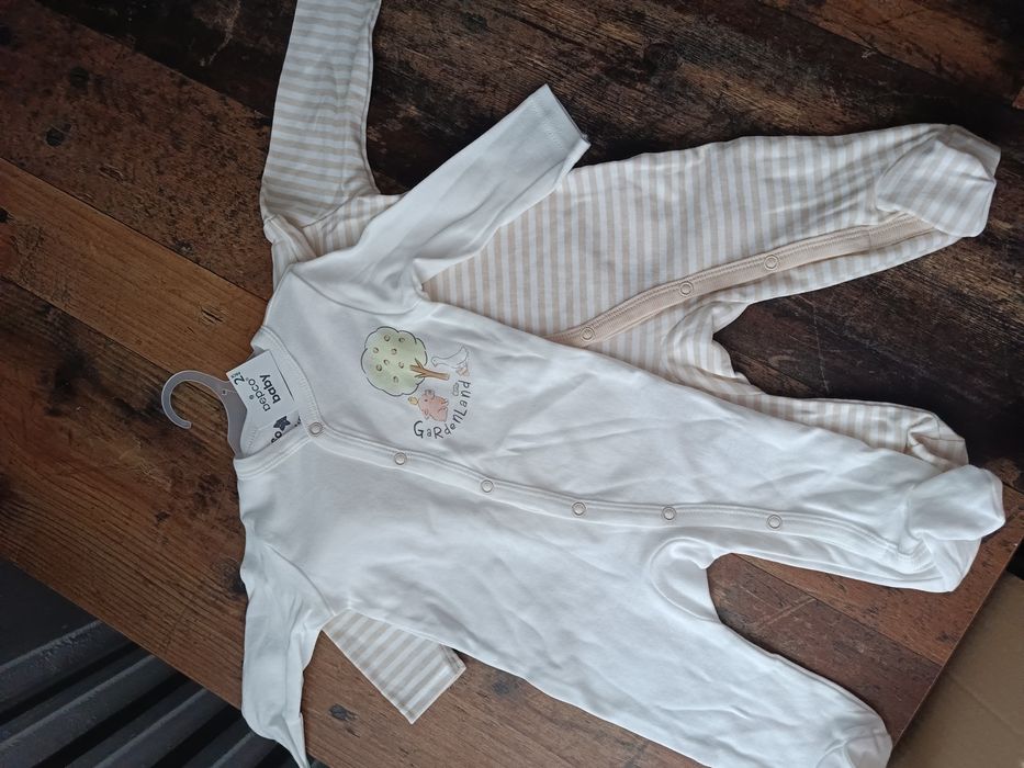 Nowe piękne pajace rozmiar 62