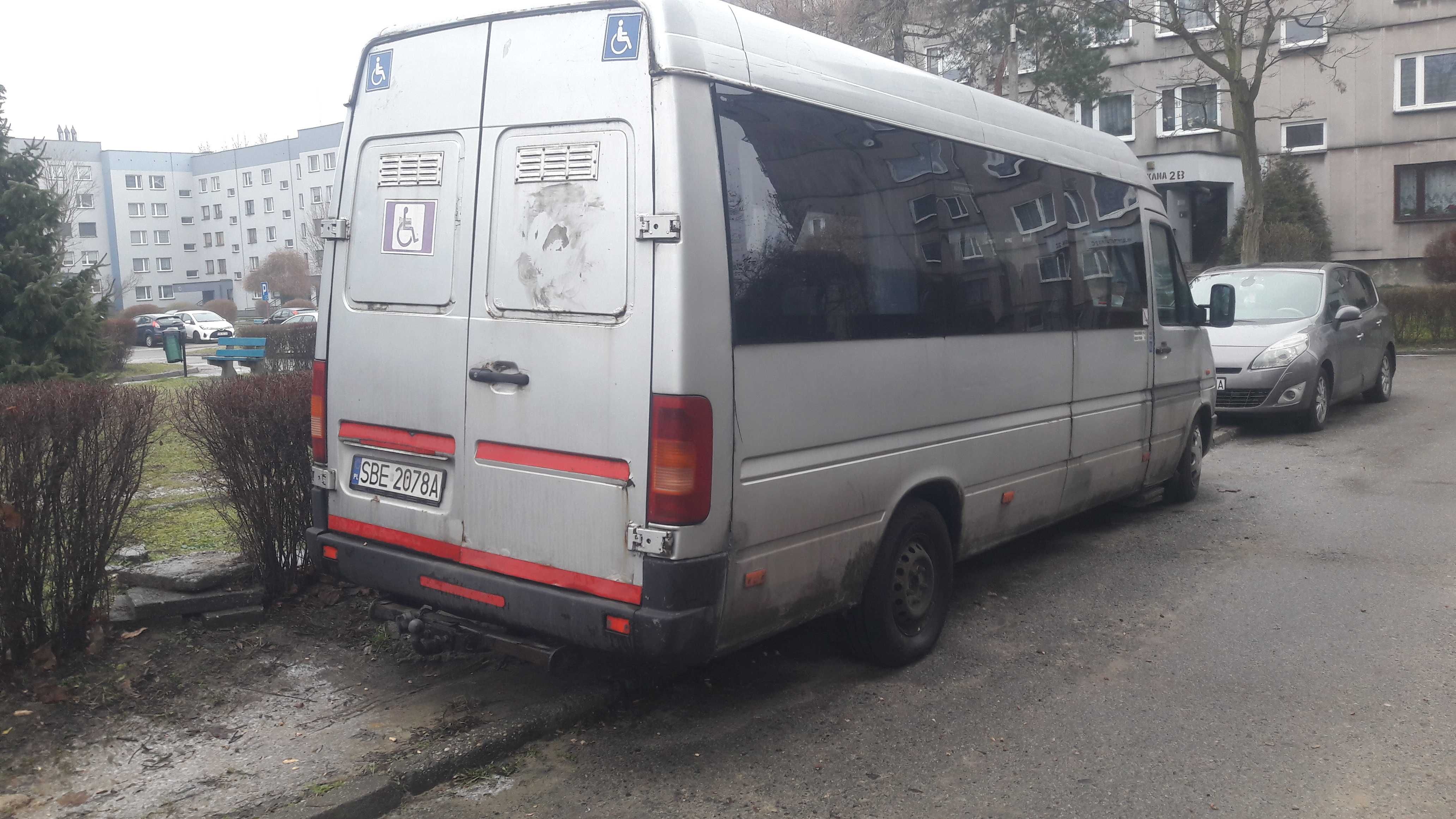 Sprzedam Volkswagen LT 35 2.5 tdi  16 osobowy  2002 rok