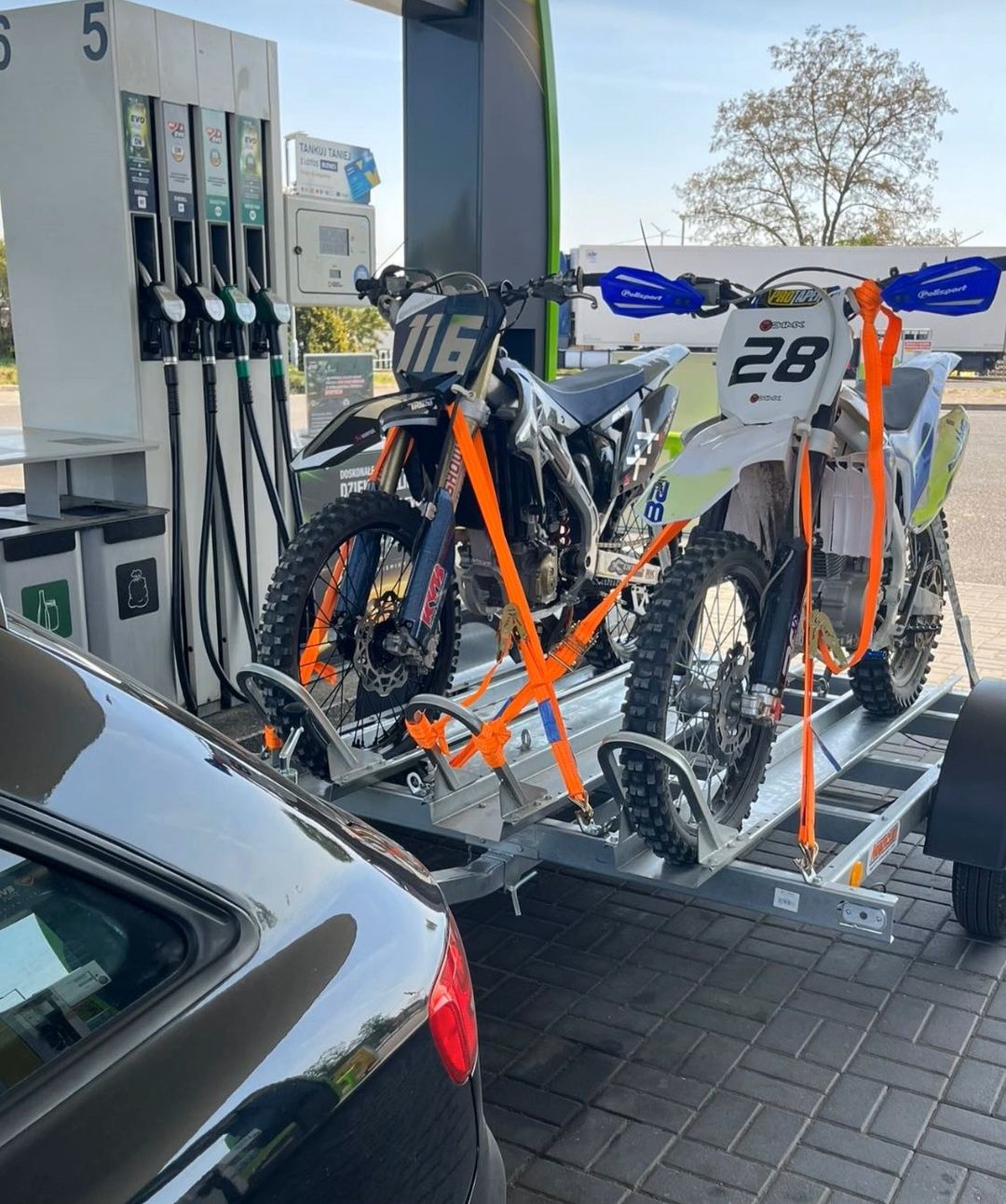 Wynajem wypożyczenie przyczepy motocyklowej + pasy w cenie